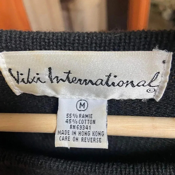 Viki International 90s Black Gold Knit Tunic Sequin Medium Sweater shoulder pads - Picture 3 of 4